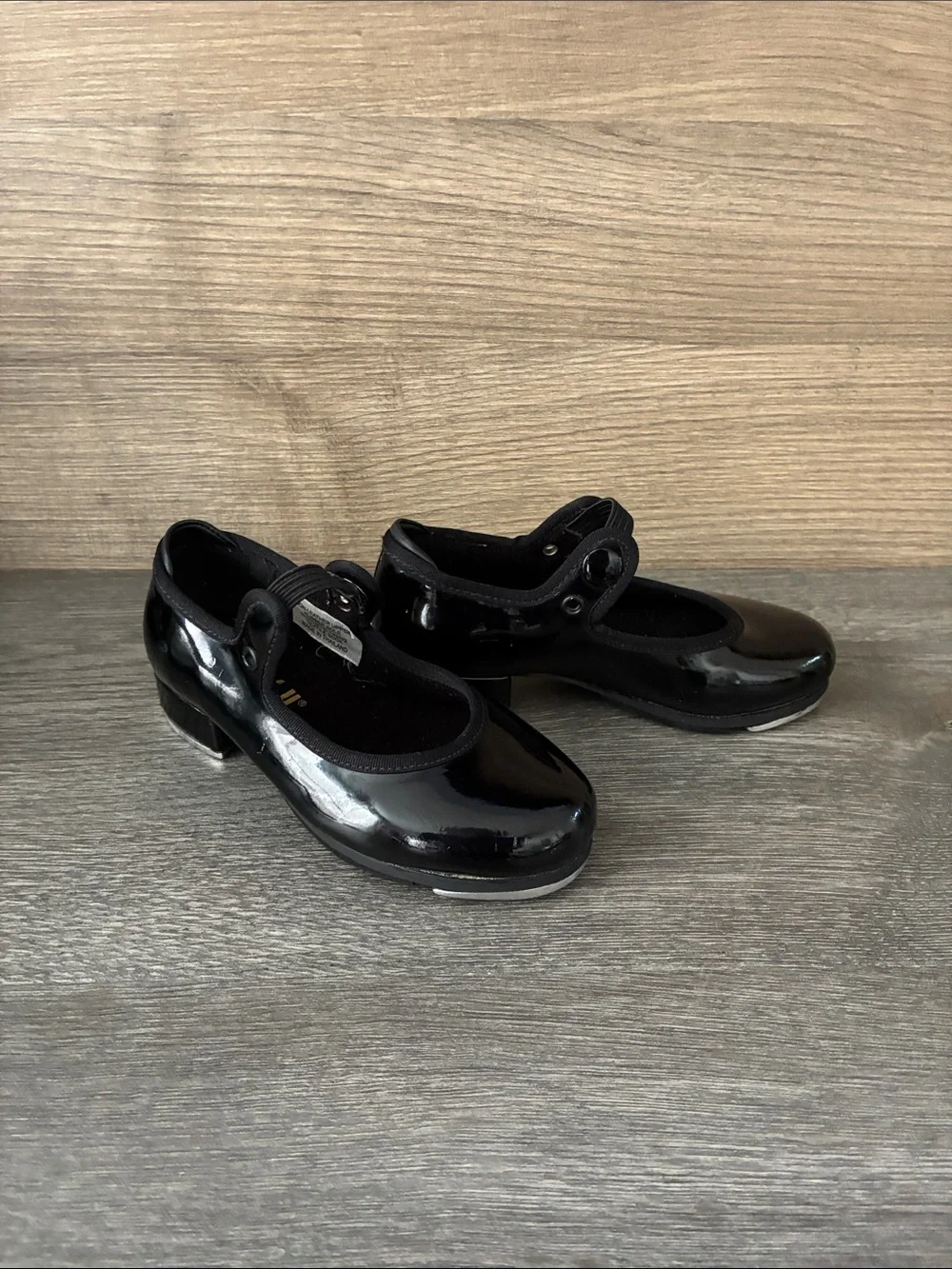 Bloch Patent Leather Toddler Tap dance shoes Size 8M with elastic Band